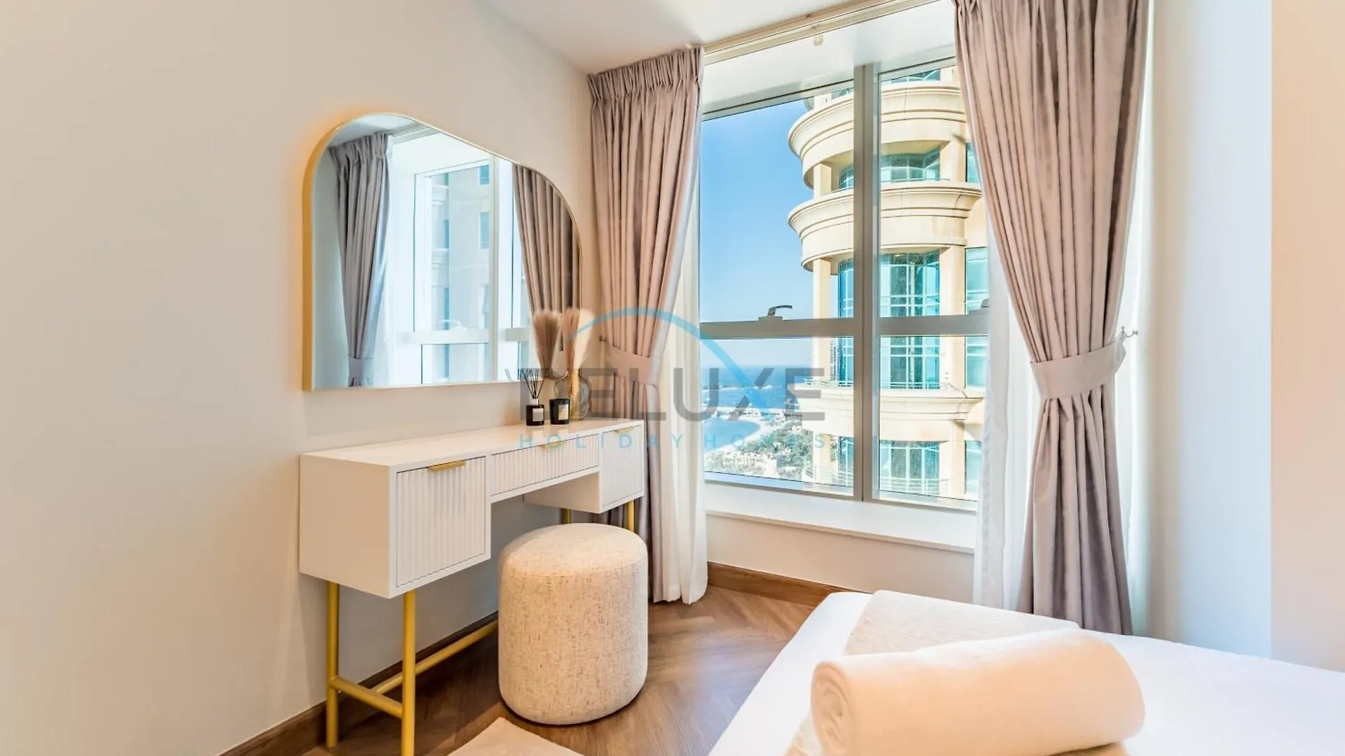 Apartment Serene 2Br With Iconic Palm Jumeirah Views, Dubai Marina By Deluxe Holiday Homes United Arab Emirates