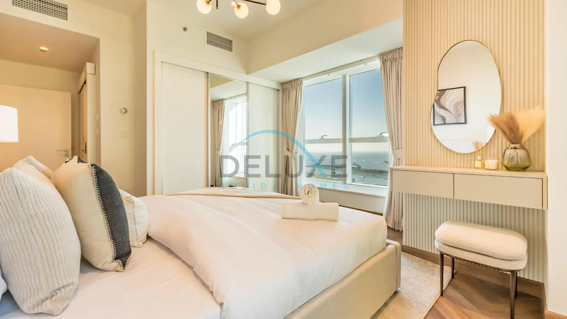 Serene 2Br With Iconic Palm Jumeirah Views, Dubai Marina By Deluxe Holiday Homes 0*,